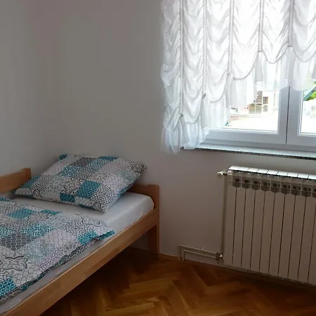 Sarah Apartment *
